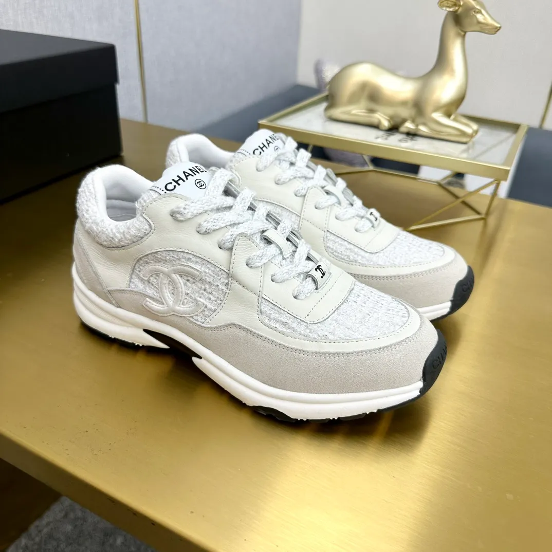 👟👟Ex-factory price 480👟👟 Women's Shoes Women's Clothing Chanel Chanel - 2023 Counter Top Casual Sports Shoes This classic design; the upper is electro-embroidered with a variety of techniques; the outsole is fashionable and sporty; it is unusual to incorporate a variety of color matching elements... The diversified mix and match is very beautiful and versatile, and can be used for leisure, fashion, sports and outdoor... ꫛꫀꪝ Go➫ Material: ❶The upper is made of: original imported mercerized velvet + double-layer breathable mesh ❷The inner lining is made of: the original imported breathable mesh ❸The outsole is based on: original T👟👟factory price U combination outsole. Counter boutique packaging complete set for women 35–41 and men 38-46